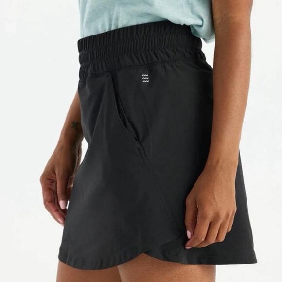 Free Fly Pull On Breeze Black Outdoor Athletic Skirt, XXL - Picture 1 of 12